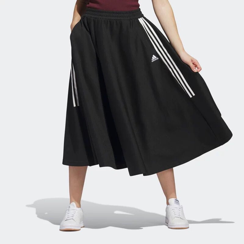 阿迪达斯三叶草女装运动裙子