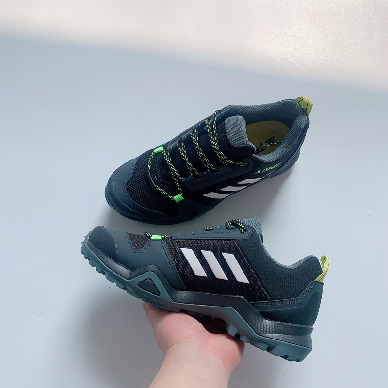 adidasTERREX登山鞋户外