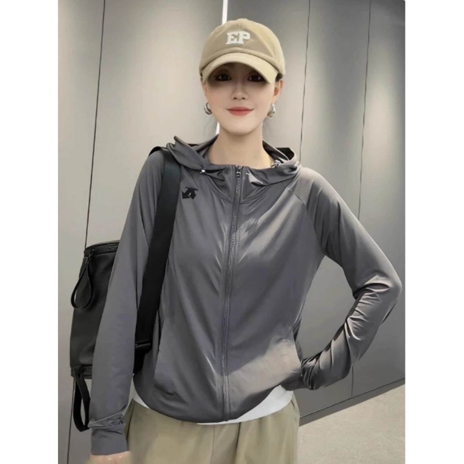 灰色冰丝连帽防晒衣女2025夏季流行单品透气小个子立领防晒服外套