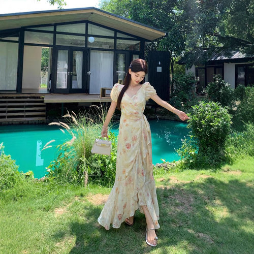 夏季法式印花一片式绑带连衣裙
