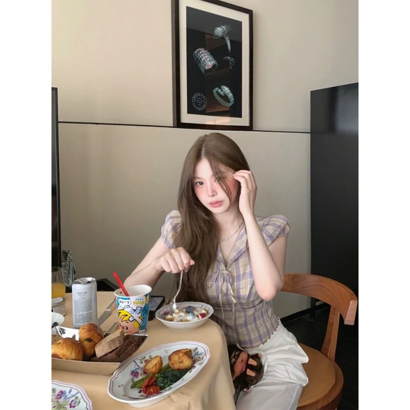 夏季小个子纯色v领短袖衬衫女韩系甜辣妹修身显瘦百搭洋气上衣ins