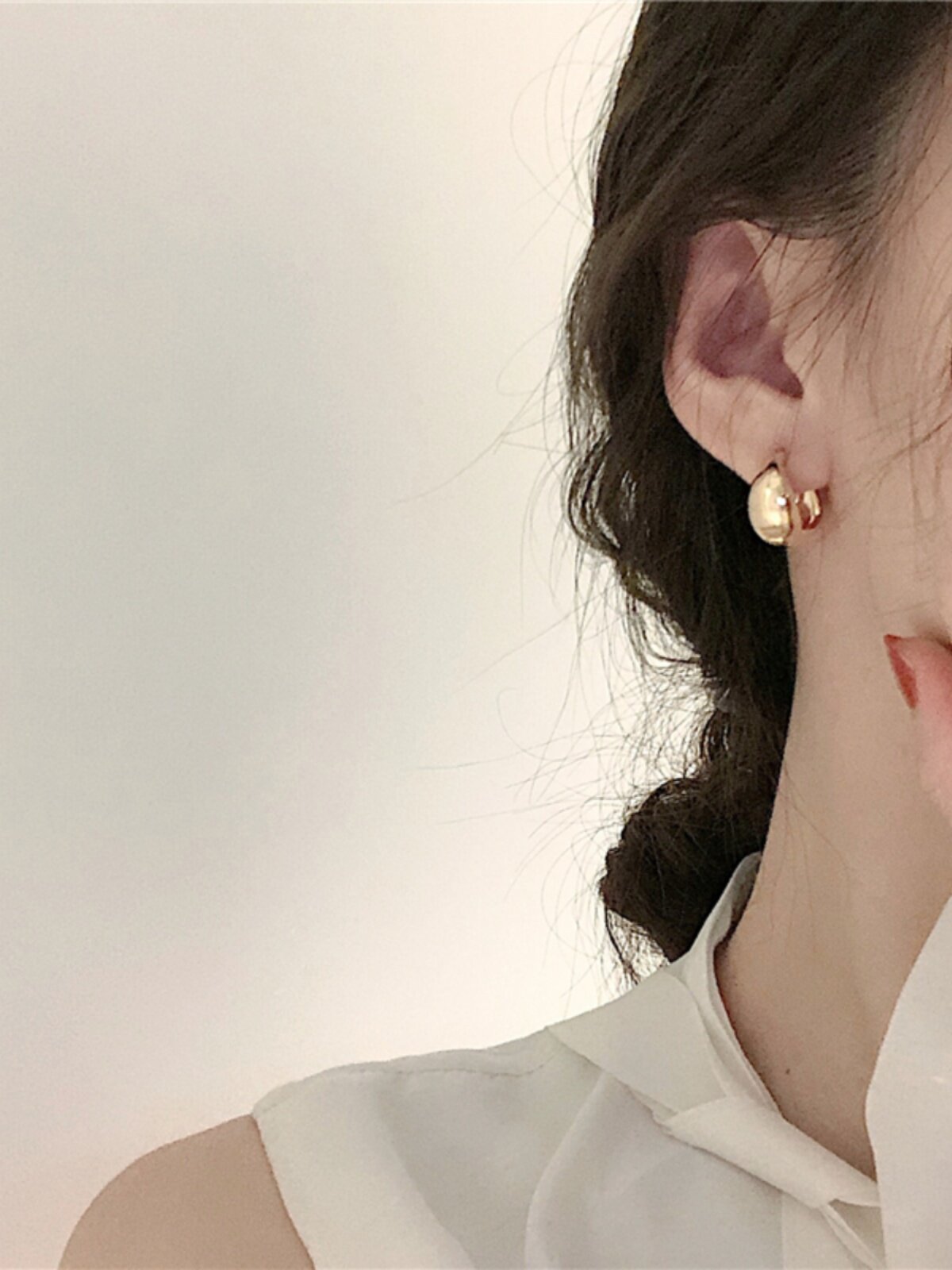 A.D HAS A SIMPLE PERSONALITY GOLD OPENING  EARRING EARRING BUCKLE COLD WIND EARRINGS KOREAN NEW EARRINGS