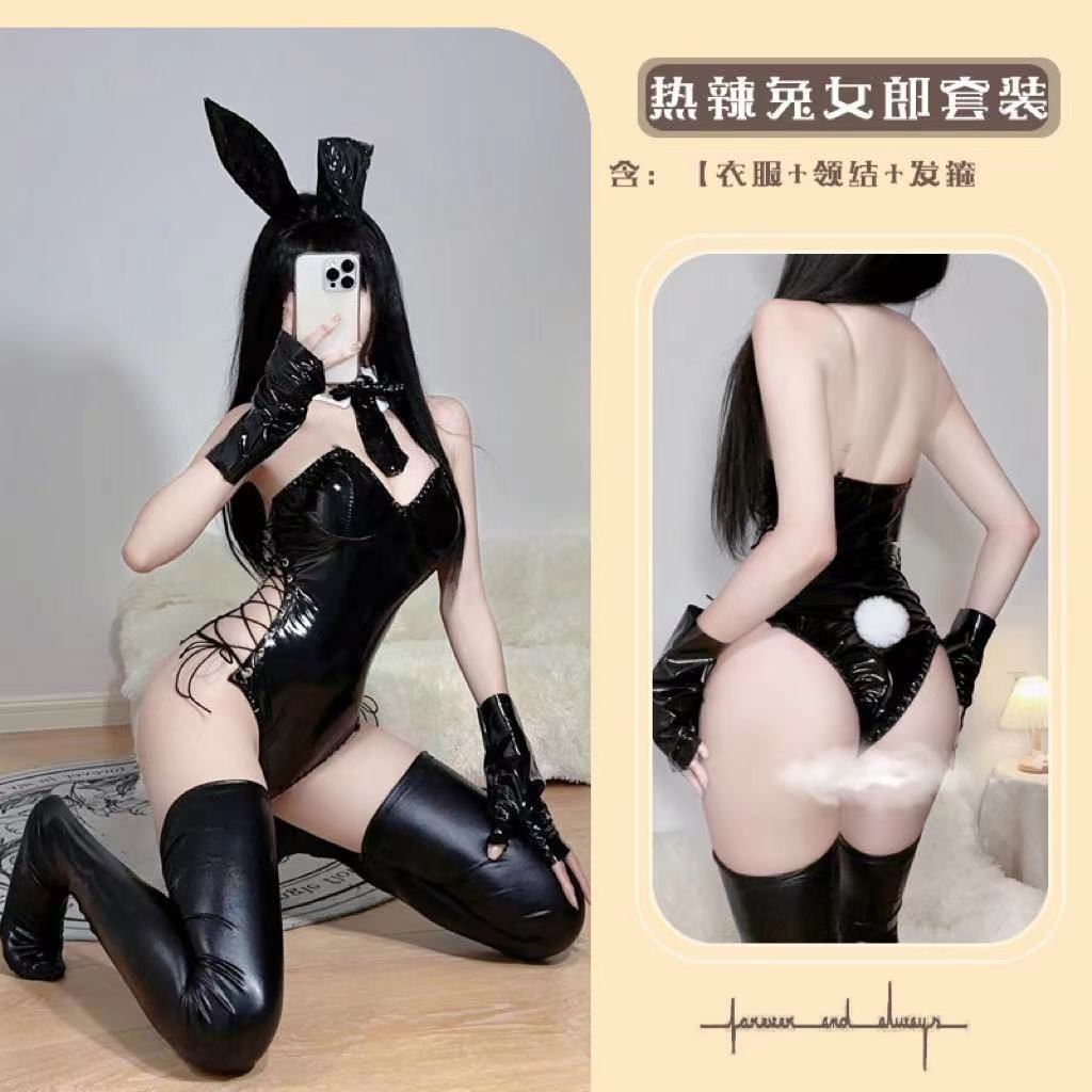 桃桃奈cos兔女郎制服角色扮演漆皮连体衣纯欲诱惑深V绑带套装