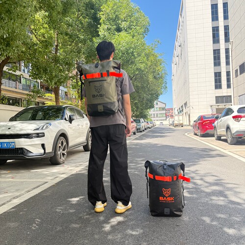 户外防水双肩包40L全压胶