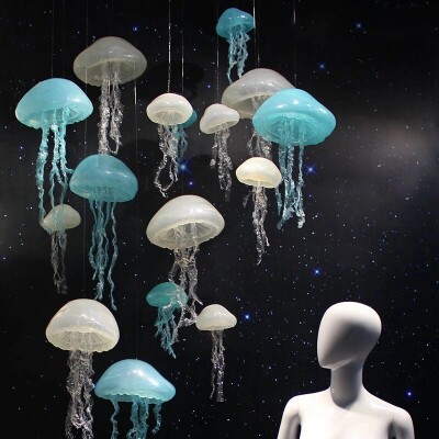夏季美陈商场橱窗装饰道具海洋主题水母婚礼装饰品服装店布置吊饰