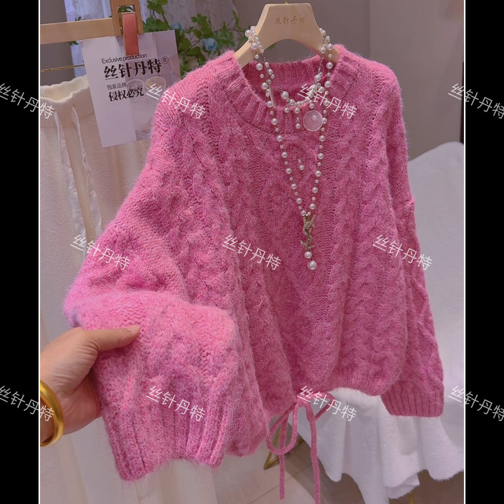 下摆抽绳秋冬新款软糯圆领套头毛衣女慵懒风麻花菱格针织衫上衣