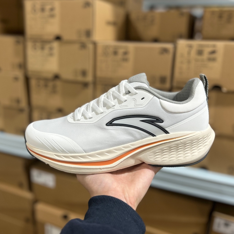 安踏跑步鞋男2025秋冬新款超轻软底防滑耐磨网面运动鞋112545519