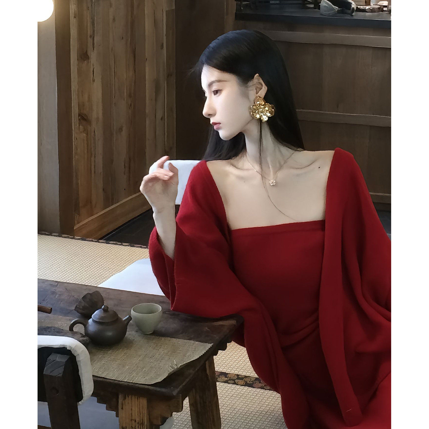 新年战袍红色针织抹胸毛衣女冬季2026年新款高级感慵懒风开衫上衣