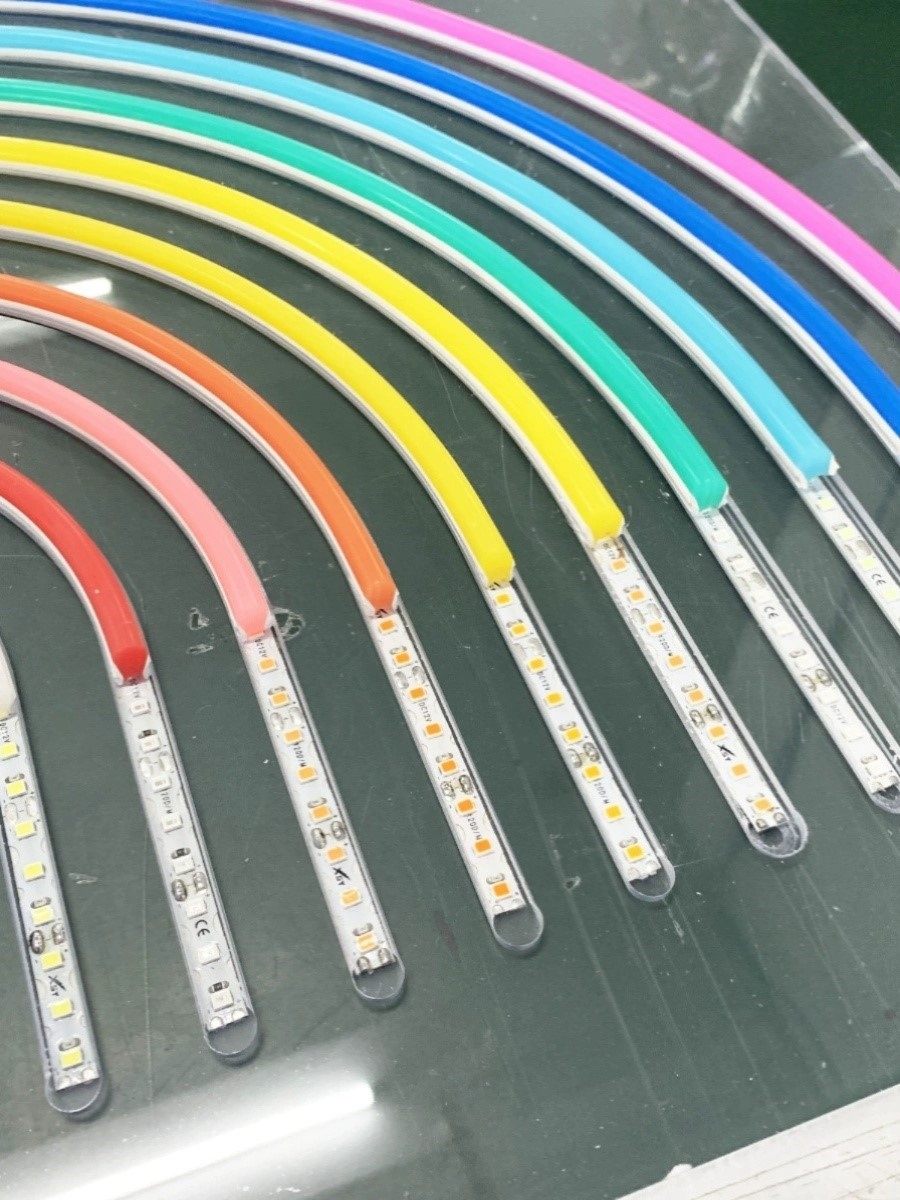 8*13 硅胶霓虹灯带 1公分1剪 12v低压 防水一代一体硅胶霓虹灯条