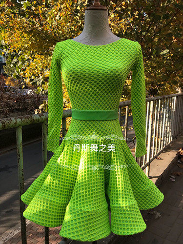 国际流行渔网荧光黄绿色超大裙摆女儿童拉丁舞标准比赛服艺考服