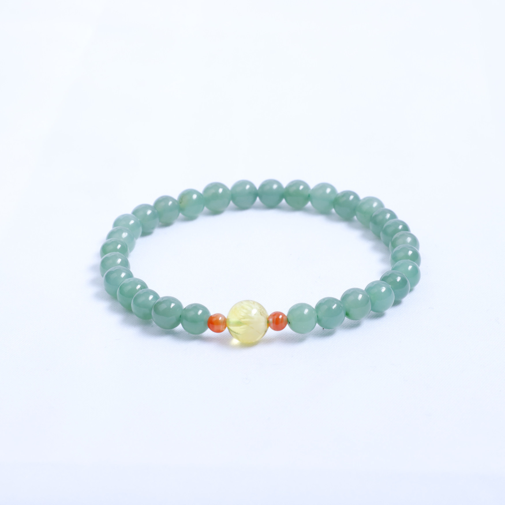 6mm粉青碧玉女士手串搭配琥珀内雕莲花珠南红圆珠