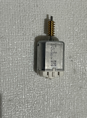 适用奥迪A3/A4L/A5/A6L/Q2L/Q3/Q5L/C78后视镜电动折叠器电机马达
