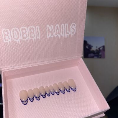 BOBBINAILS简约手绘克莱因蓝法式线条小众INS风可拆卸穿戴甲成品