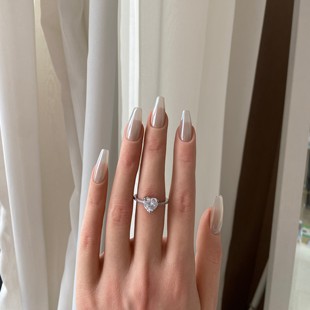 BOBBINILS白女老钱温柔极简风高光猫眼穿戴甲