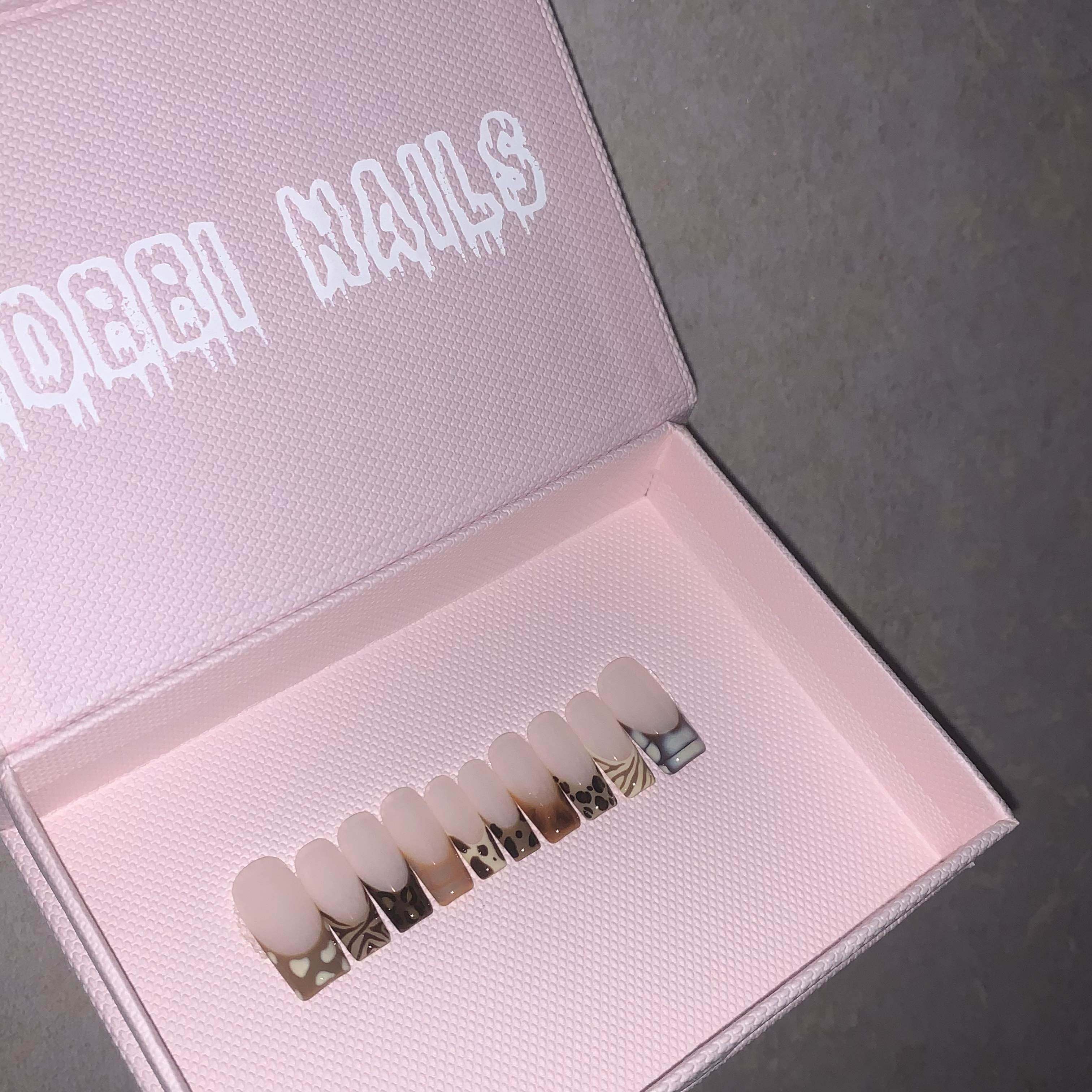 BOBBINIALS手工定制欧美秋冬棕色系法式高级可拆卸穿戴甲成品