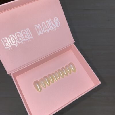 BOBBINAILS奶黄渐变月光粉夏日显白百搭温柔可拆卸穿戴甲成品