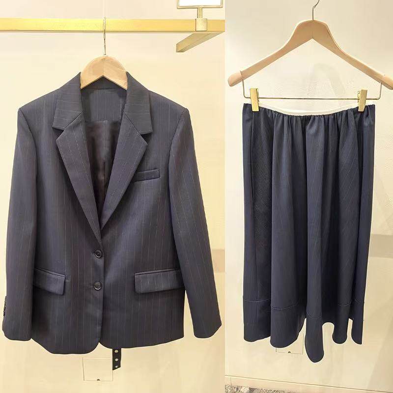 法式小众 2026早春通勤竖条纹单排扣腰带西装外套伞裙半身裙套装