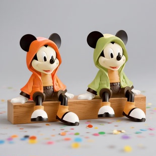 风衣米奇摆件坐姿电视柜装 小众手办轻奢桌面摆wq 饰酒柜高级感风格