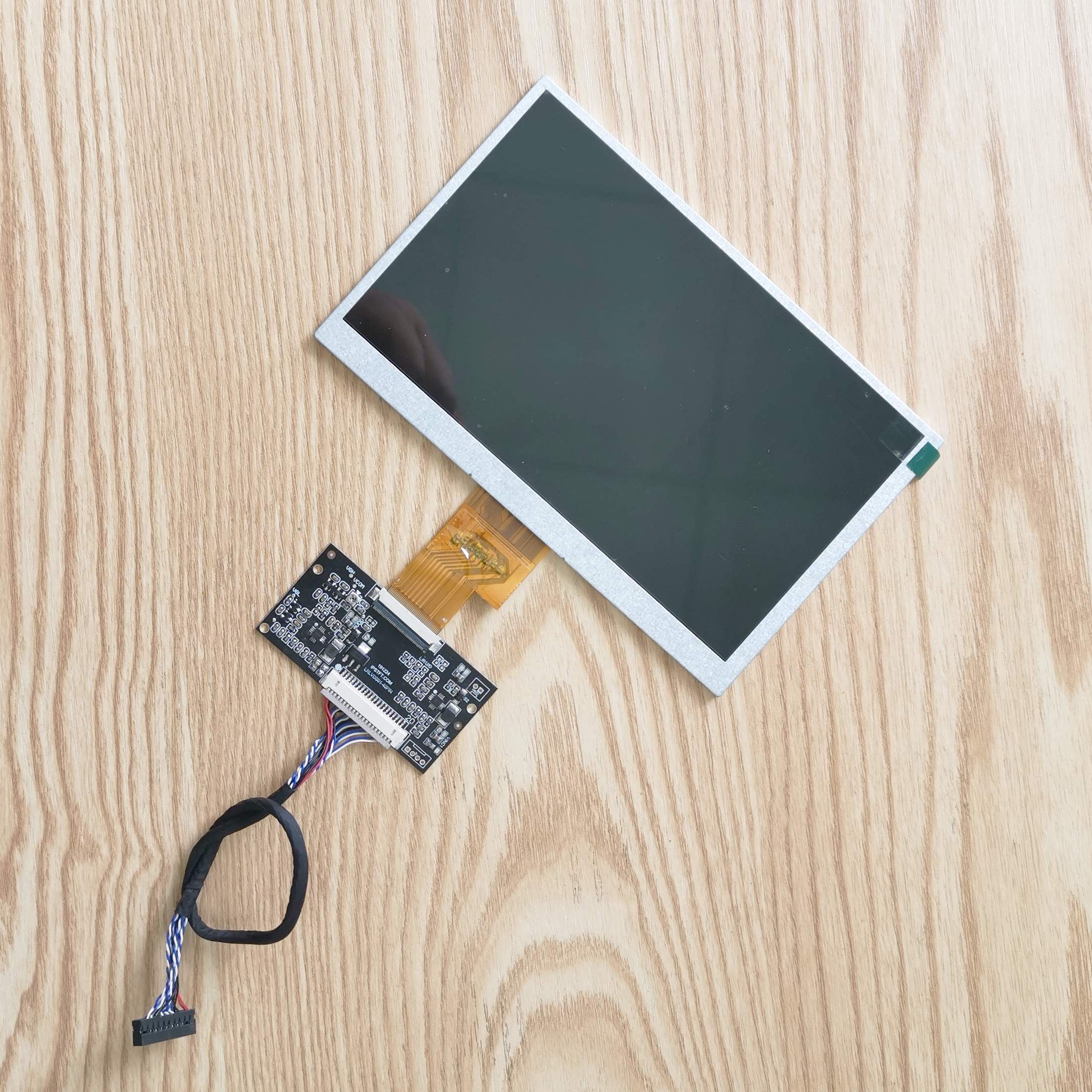 7寸医疗工控电脑主板LVDS信号液晶屏(数字屏)1024 600分辨率