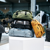 Thule拓乐Chasm40 70L户外防风雨衣物收纳旅行袋尼龙手提健身背包