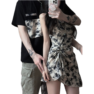 小众设计感情侣装夏季2025韩版短袖T恤女连衣裙法式一裙一衣ins潮