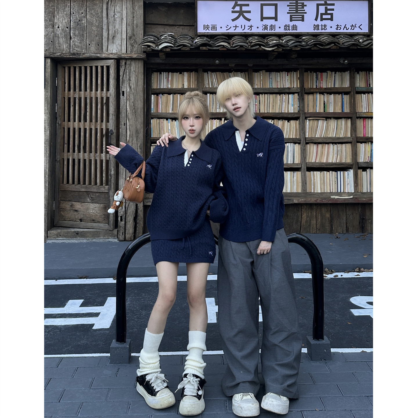 情侣装秋冬2026新款ins超火毛衣男女韩版宽松法式针织衫外套潮牌