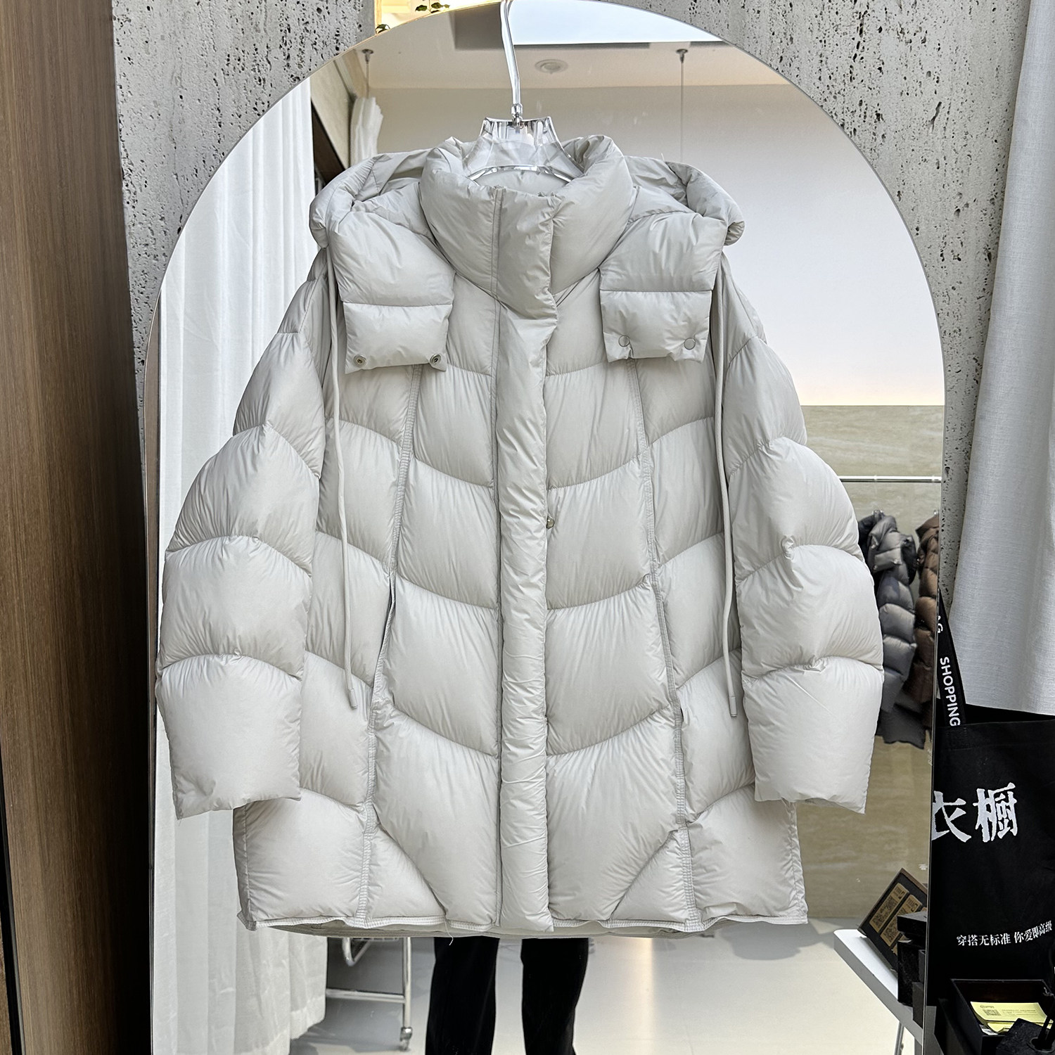 2025冬新韩版连帽加厚泡芙羽绒服女中长款休闲百搭东北加厚外套潮