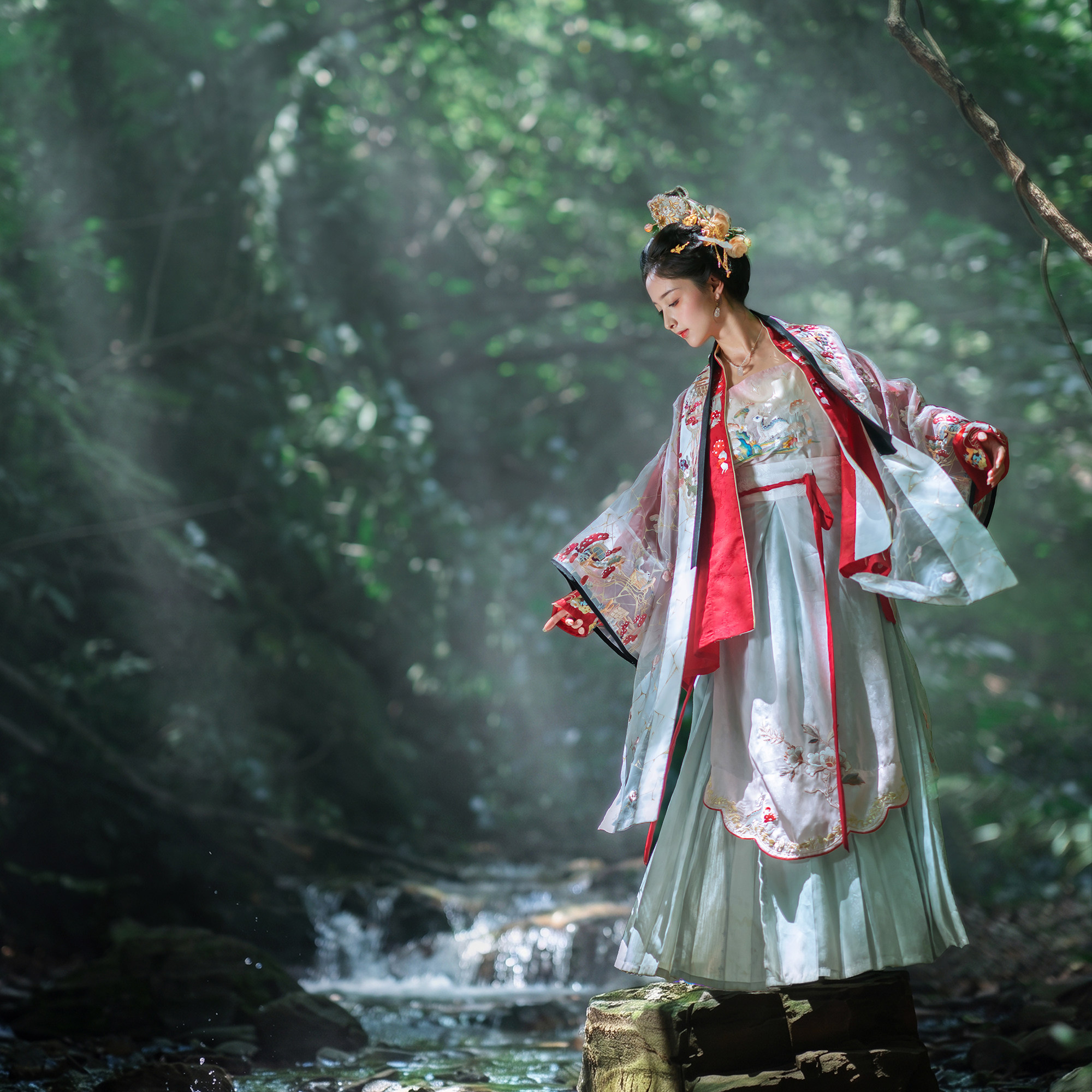 锦瑟衣庄秋款宋制汉服绣花宽袖衫
