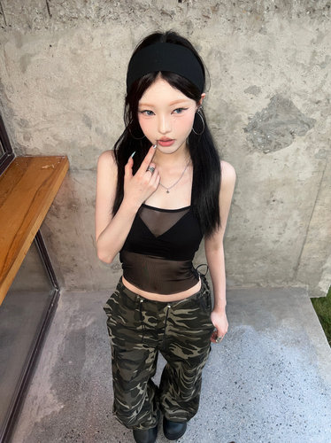 Lovedeath黑色网纱带胸垫吊带