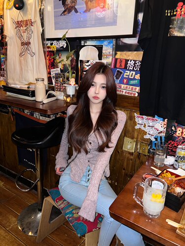 Lovedeath紫色V领显瘦针织衫