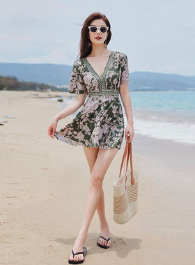 情侣泳衣女泡温泉2026年新款高端大码遮肚中老年妈妈款游泳0122w