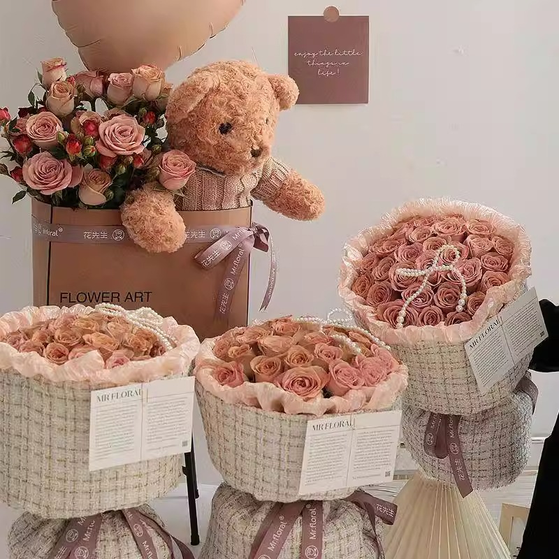 小香风一体式定型片圆形布艺花束