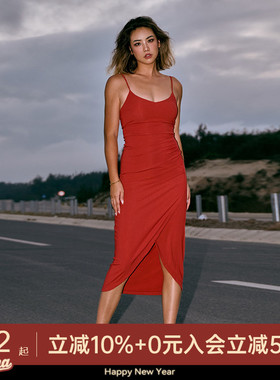 alphagym老友记带胸垫吊带连衣裙修身红色中长款瑞秋裙包臀裙子