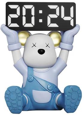 现代创意闹钟背带熊摆件家居入户玄关客厅电视柜装饰新居乔迁礼品