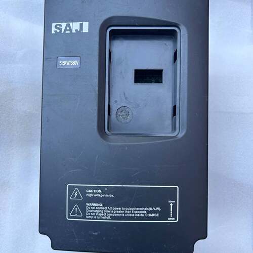 可维修三晶8100-4T5R5PB变频器5.5KW/380V，功能议价