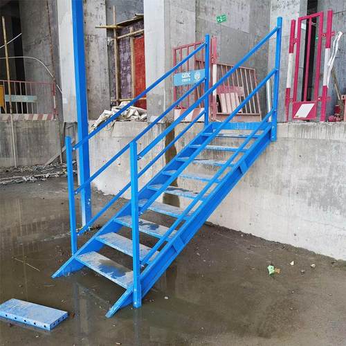基坑安全防护斜梯基坑斜爬梯建筑施工临时上下45度钢爬梯厂家直销