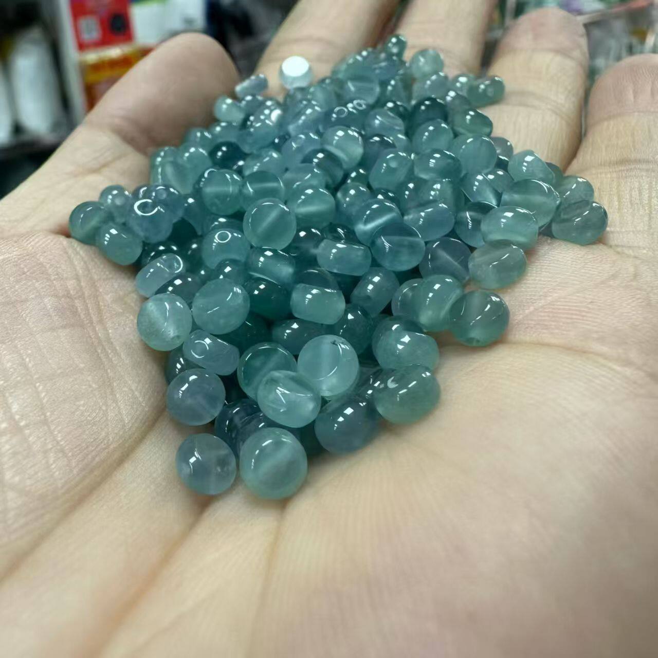 天然A货冰种蓝水翡翠算盘珠