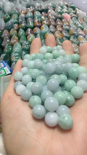 天淼玉器翡翠A货冰种珠子豆绿色