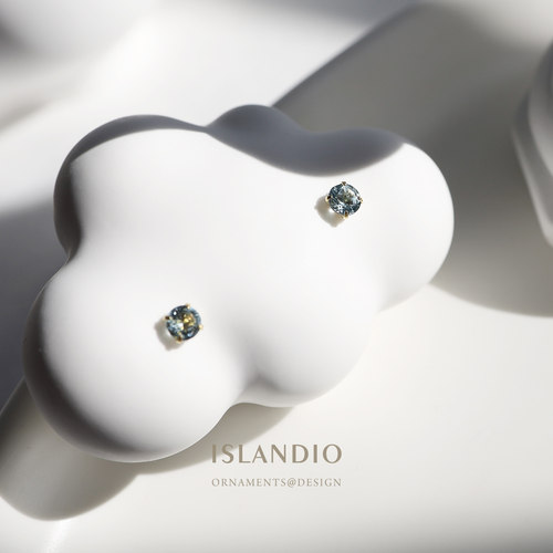 ISLANDIO星辰托帕石墨蓝耳骨钉