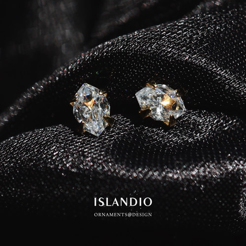 ISLANDIO棱角钻石纯银迷你小耳钉