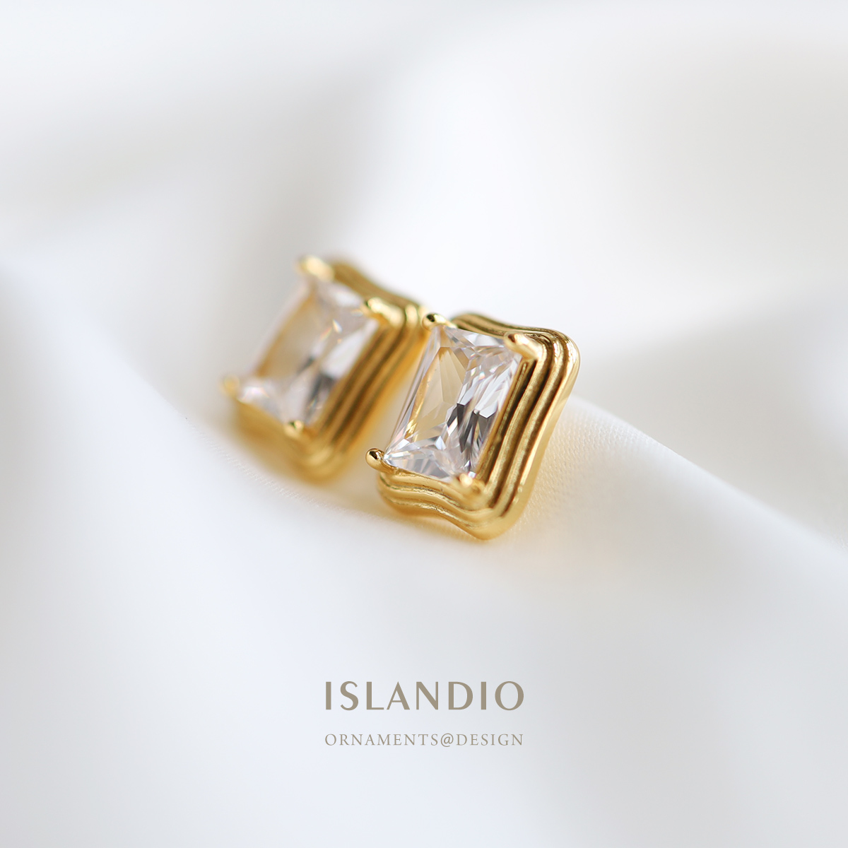 islandio方糖钻小众18k金色耳钉
