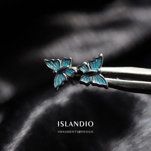ISLANDIO蓝色小蝴蝶纯银养耳钉
