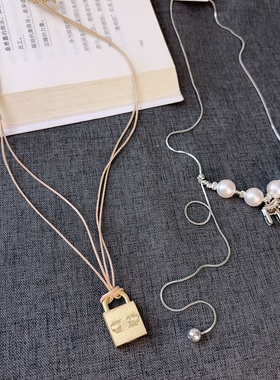 韩国东大门ins珍珠小马吊坠抽拉式项链锁包吊坠毛衣链