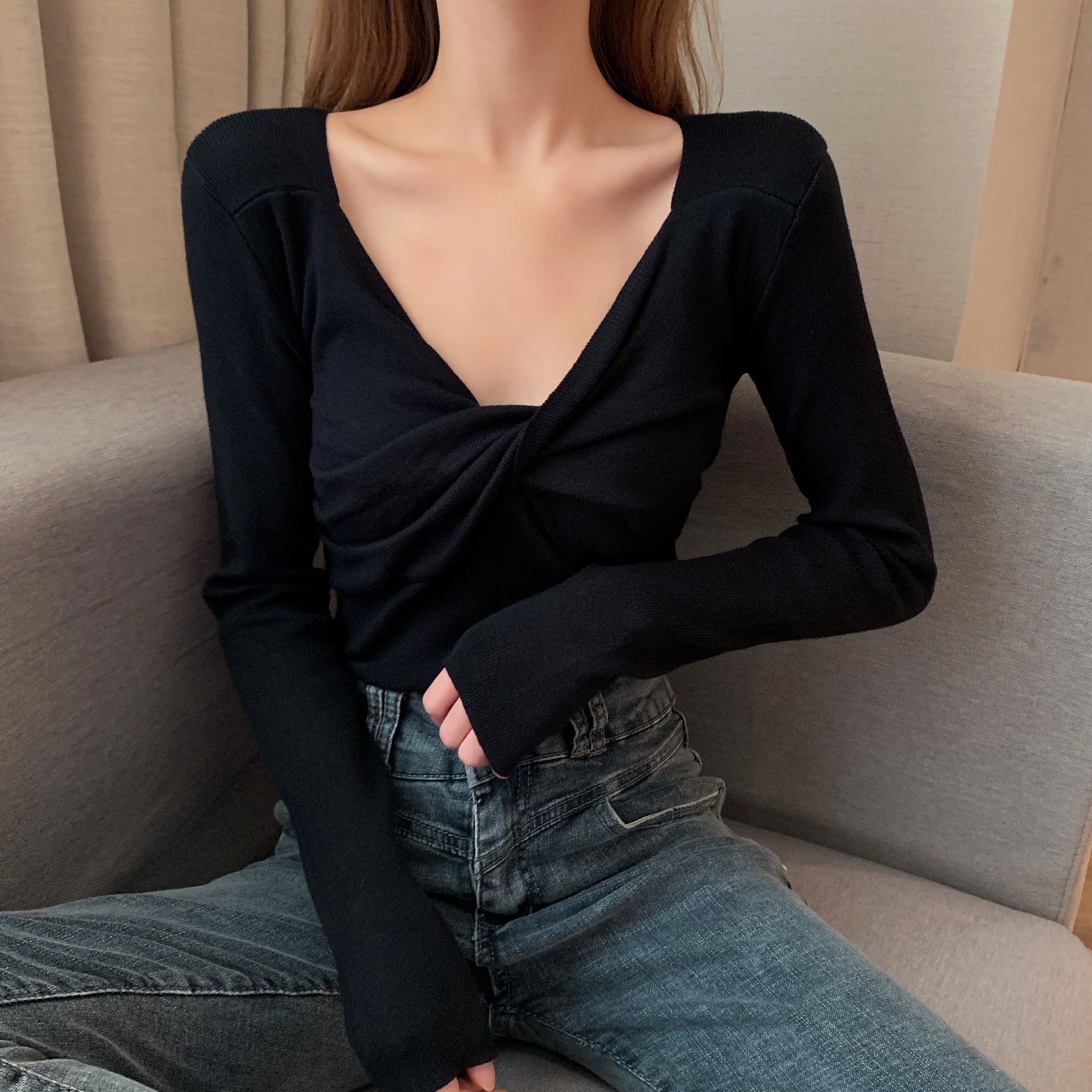 Real price early autumn new sexy care machine cross fold V-neck slim long sleeve bottomed T-shirt girl