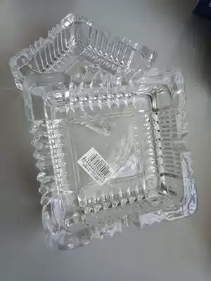 Crystal glass ashtray creative living room Office square transparent ashtray outside diameter 12cm high 4cm