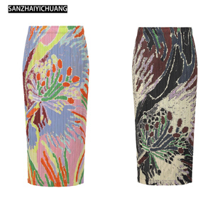 三宅艺创2026新款裙子高腰褶皱休闲包臀裙气质小众印花百搭半身裙