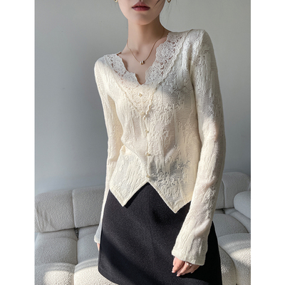 白色v领打底衫女2025新款秋冬高级感针织内搭长袖t恤蕾丝拼接上衣
