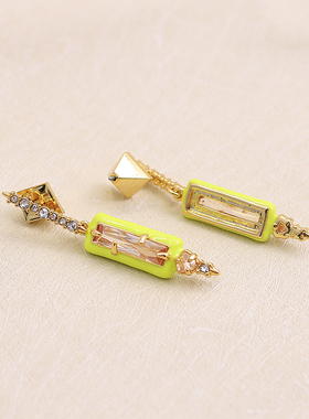 冷淡风鬼才设计黄色耳环女长款气质百搭长方形耳钉潮网红夸张耳饰