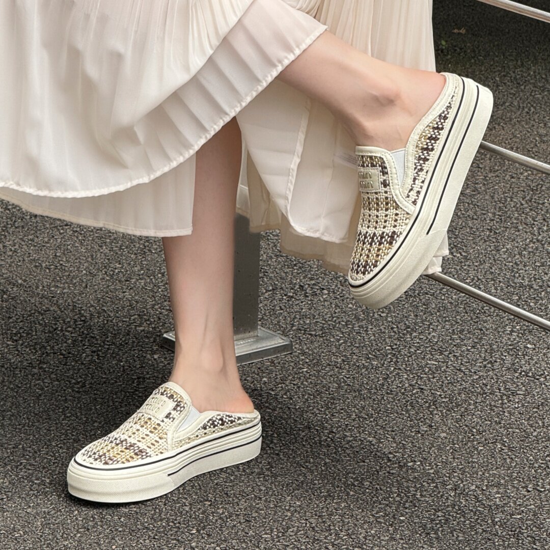 恋典软底编织渔夫鞋女2026夏季新款一脚蹬两穿轻便百搭休闲运动鞋