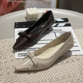 百搭平底蝴蝶结百搭轻便不累脚软底休闲鞋 浅口尖头单鞋 女2026韩版